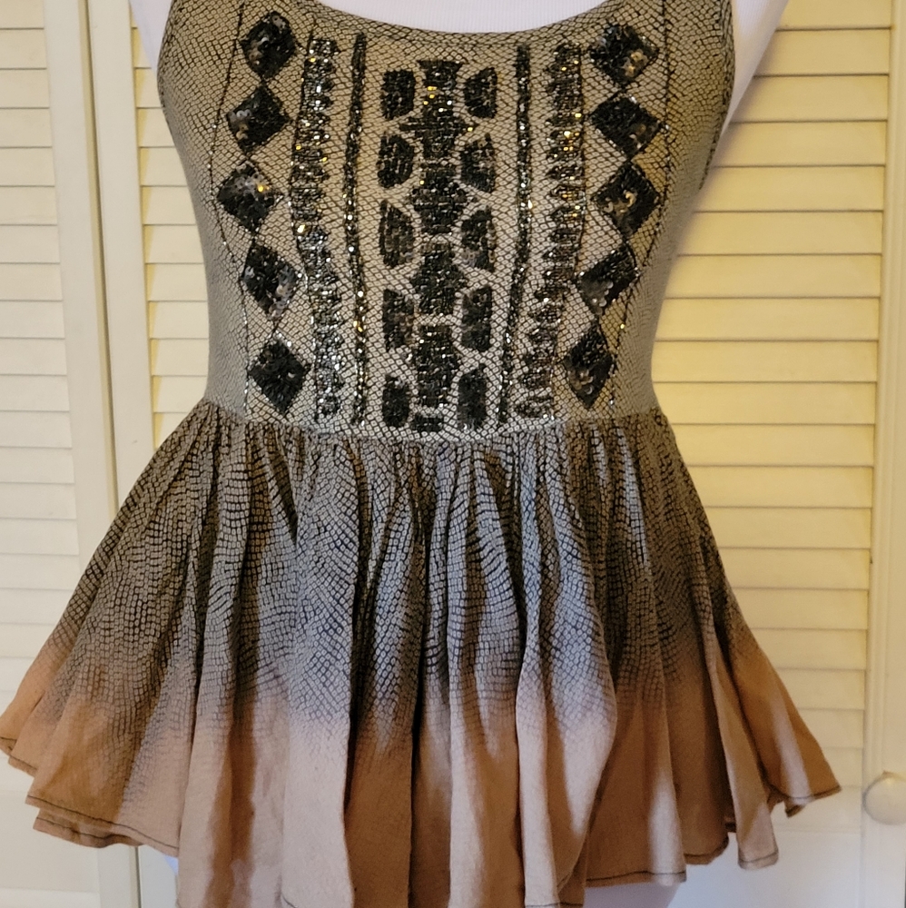 Akemi & Kin Peplum Top Shirt - Picture 2 of 9
